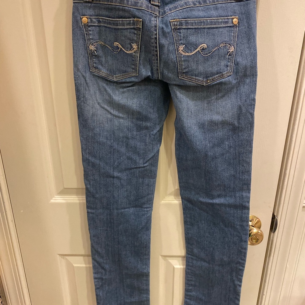 Jeans - Picture 2 of 4